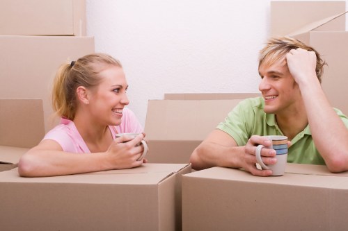 Local moving van for flat removals in Islington