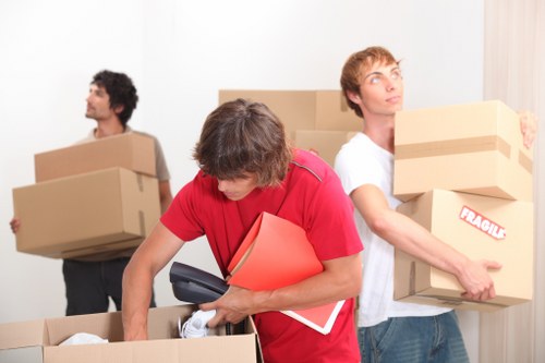 Removal service homepage for Islington with moving support